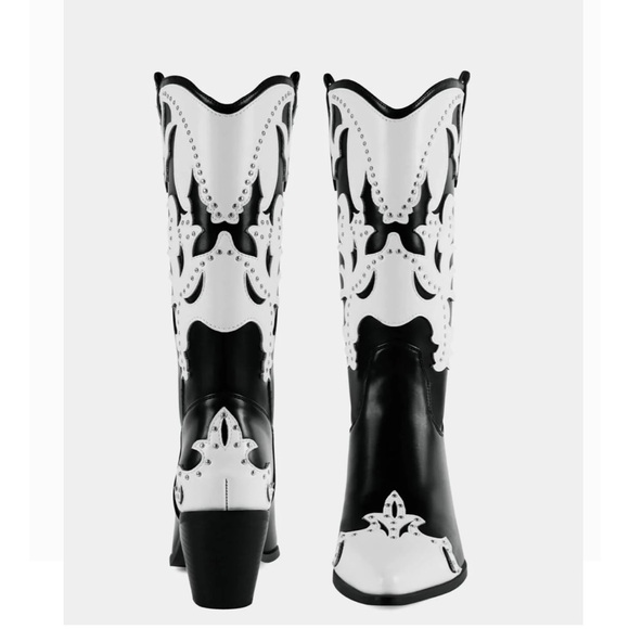 Shoe ‘n Tale Pointed Toe Cowgirl Studded Black and White Western Boots, Size 37 - Picture 2 of 10